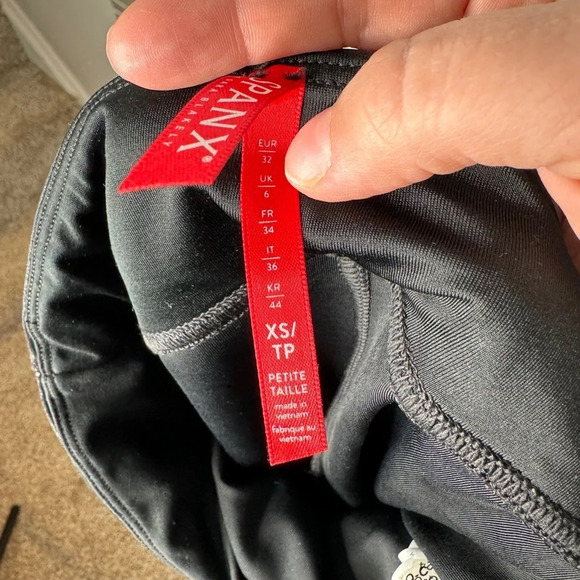 SPANX Faux Liquid Leather Leggings Black Size XS Petite‎ - Picture 5 of 7